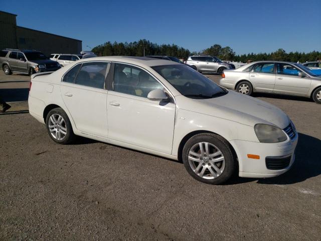 Photo 4 from auction – 2007 VOLKSWAGEN JETTA WOLF with VIN 3VWEF81K07M188977