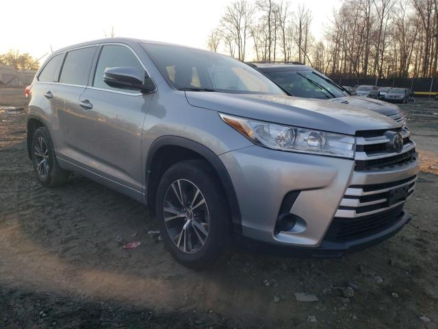 Photo 4 from auction – 2018 TOYOTA HIGHLANDER with VIN 5TDBZRFH7JS883254