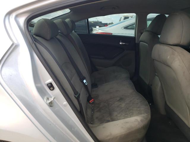 Photo 10 from auction – 2016 KIA FORTE LX with VIN KNAFK4A6XG5594914
