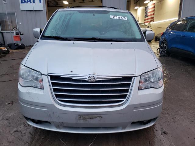 Photo 5 from auction – 2010 CHRYSLER TOWN & COU with VIN 2A4RR5D1XAR393679