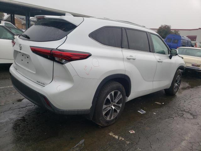 Photo 3 from auction – 2022 TOYOTA HIGHLANDER with VIN 5TDHZRBH9NS173777