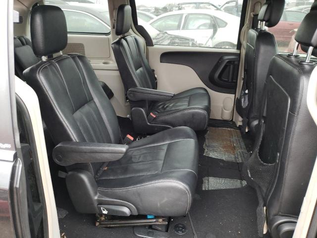 Photo 11 from auction – 2014 CHRYSLER TOWN & COU with VIN 2C4RC1BG8ER325636