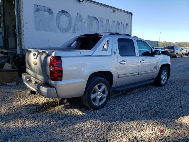 Photo 3 from auction – 2013 CHEVROLET AVALANCHE with VIN 3GNMCFE07DG127955