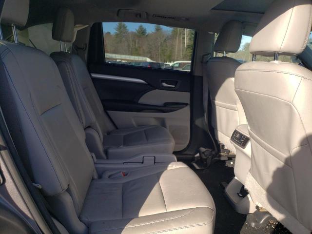 Photo 11 from auction – 2016 TOYOTA HIGHLANDER with VIN 5TDJKRFH4GS263860