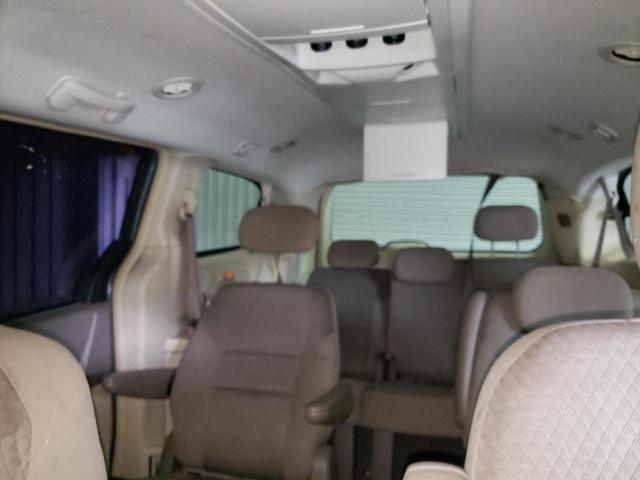 Photo 10 from auction – 2010 CHRYSLER TOWN & COU with VIN 2A4RR5D17AR493609