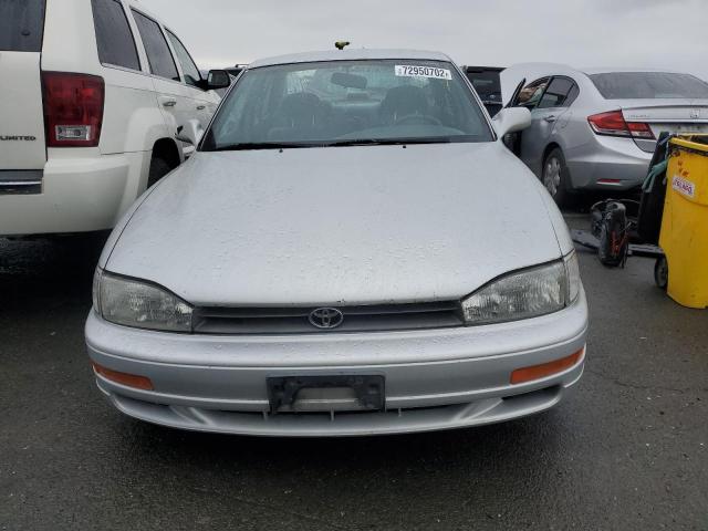 Photo 5 from auction – 1992 TOYOTA CAMRY LE with VIN 4T1VK12E6NU038777