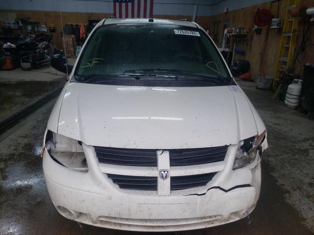 Photo 5 from auction – 2005 DODGE GRAND CARA with VIN 2D4GP44L55R550932