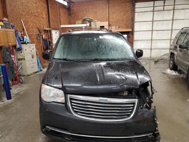 Photo 5 from auction – 2014 CHRYSLER TOWN & COU with VIN 2C4RC1BG3ER373268