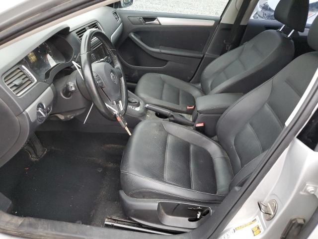 Photo 7 from auction – 2011 VOLKSWAGEN JETTA SEL with VIN 3VWLZ7AJ8BM323745