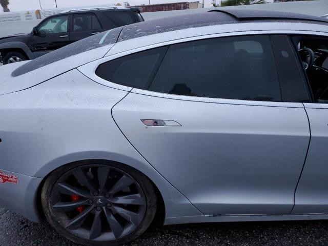 Photo 10 from auction – 2016 TESLA MODEL S with VIN 5YJSA1E44GF175211