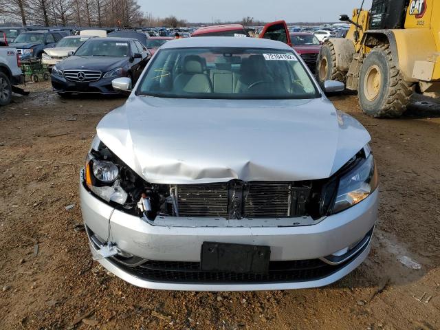 Photo 5 from auction – 2015 VOLKSWAGEN PASSAT S with VIN 1VWAT7A30FC099615