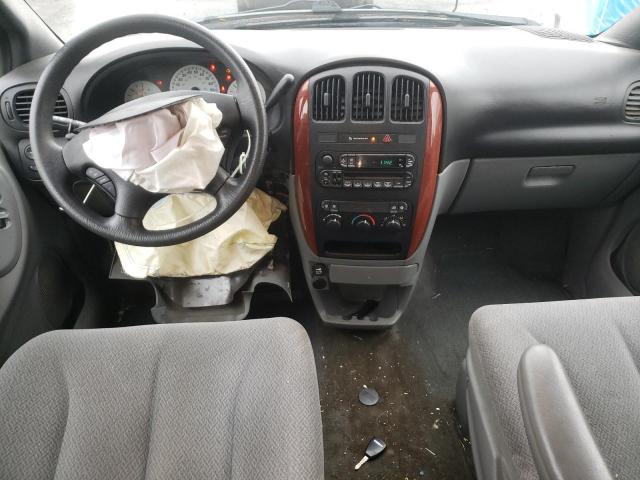 Photo 8 from auction – 2005 CHRYSLER TOWN & COU with VIN 2C4GP44R95R200057
