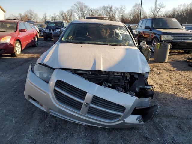 Photo 5 from auction – 2005 DODGE MAGNUM SXT with VIN 2D4FV48V15H151938