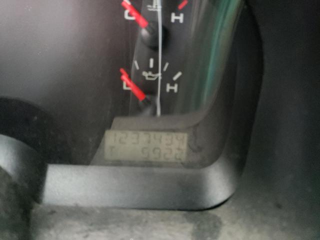 Photo 9 from auction – 2005 FORD F150 with VIN 1FTRF022X5KD24251