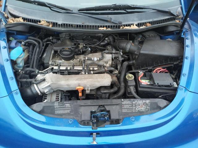 Photo 11 from auction – 2004 VOLKSWAGEN NEW BEETLE with VIN 3VWCD31C84M414218