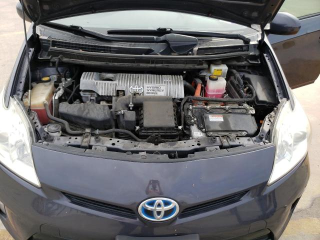 Photo 11 from auction – 2013 TOYOTA PRIUS with VIN JTDKN3DU7D1727614