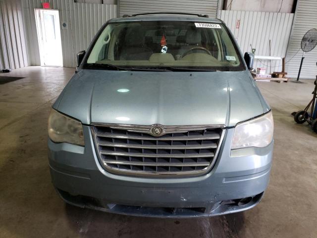 Photo 5 from auction – 2010 CHRYSLER TOWN & COU with VIN 2A4RR5D17AR493609