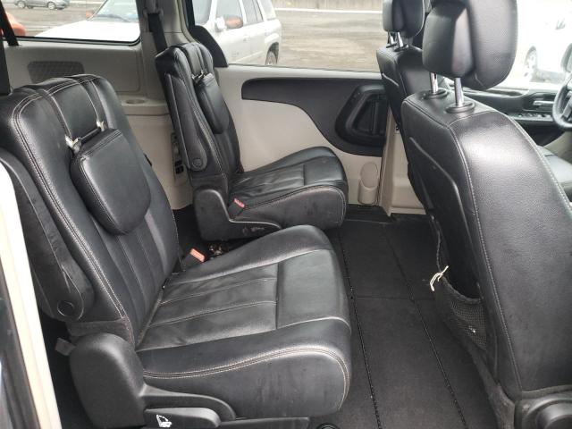 Photo 11 from auction – 2013 CHRYSLER TOWN & COU with VIN 2C4RC1BG7DR776149