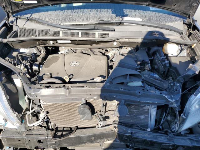 Photo 12 from auction – 2017 TOYOTA SIENNA XLE with VIN 5TDDZ3DC2HS157387