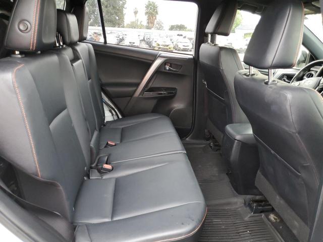 Photo 10 from auction – 2016 TOYOTA RAV4 SE with VIN JTMJFREV9GJ101943