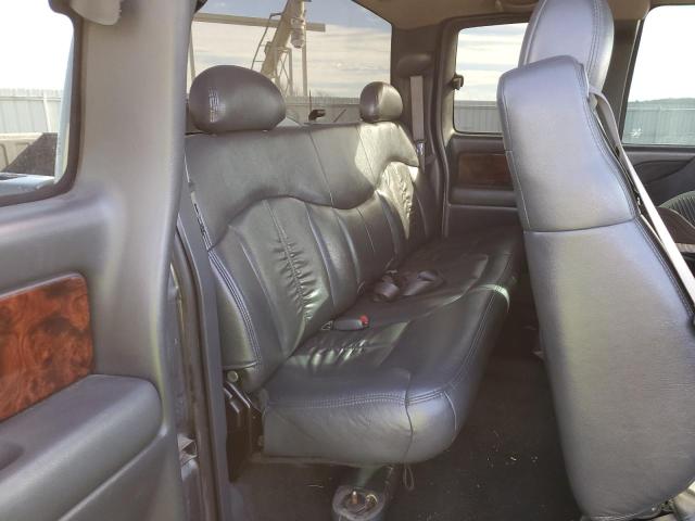 Photo 10 from auction – 2001 CHEVROLET silverado with VIN 2GCEK19T411304005