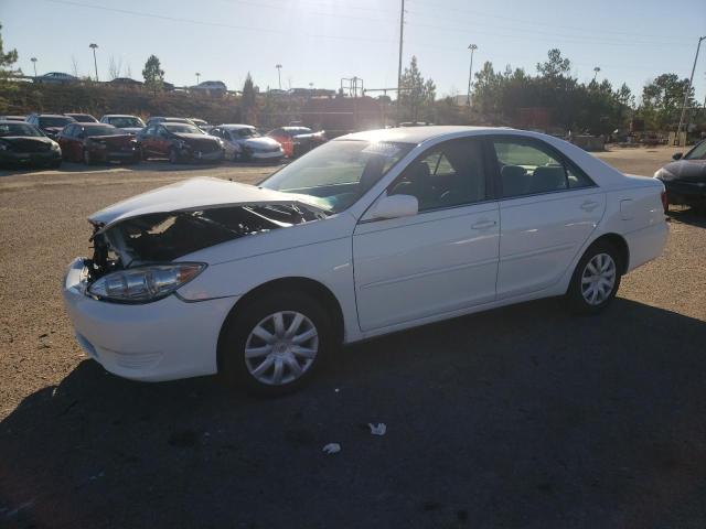 TOYOTA CAMRY LE 2005 with VIN 4T1BE32K45U560383 - Photo from auction