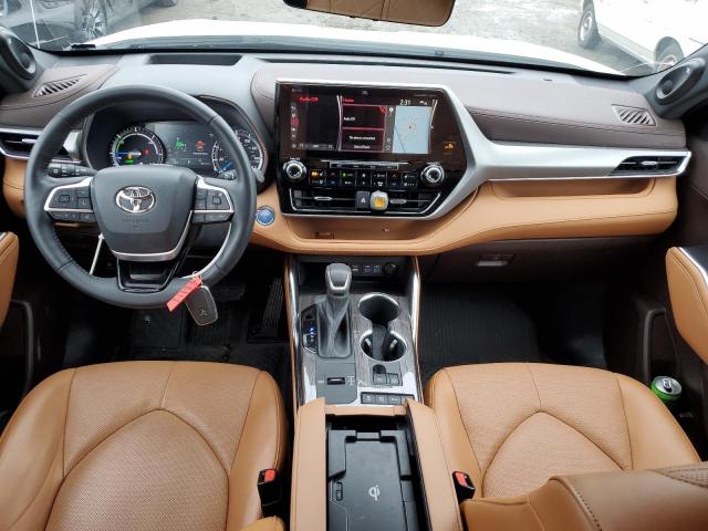 Фото 8 с аукциона – 2022 TOYOTA HIGHLANDER с VIN 5TDEBRCHXNS082071