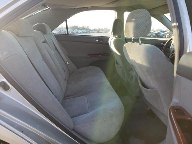 Photo 10 from auction – 2004 TOYOTA CAMRY LE with VIN 4T1BE30K04U839749