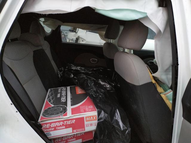 Photo 10 from auction – 2015 KIA SOUL with VIN KNDJN2A29F7158337