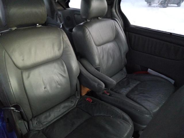 Photo 11 from auction – 2005 TOYOTA SIENNA XLE with VIN 5TDBA22C15S035207