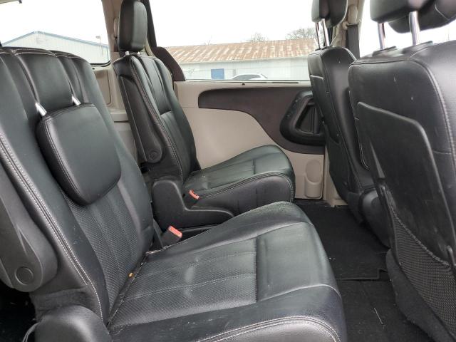 Photo 11 from auction – 2015 CHRYSLER TOWN & COU with VIN 2C4RC1CG0FR547006