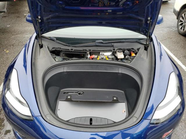 Photo 11 from auction – 2018 TESLA MODEL 3 with VIN 5YJ3E1EA0JF052091