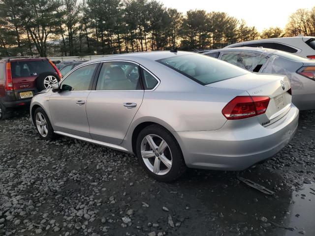 Photo 2 from auction – 2015 VOLKSWAGEN PASSAT S with VIN 1VWAT7A30FC113500