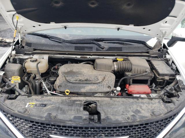 Photo 12 from auction – 2020 CHRYSLER VOYAGER LX with VIN 2C4RC1DG4LR261153