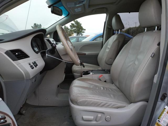 Photo 7 from auction – 2011 TOYOTA SIENNA XLE with VIN 5TDYK3DC8BS131227