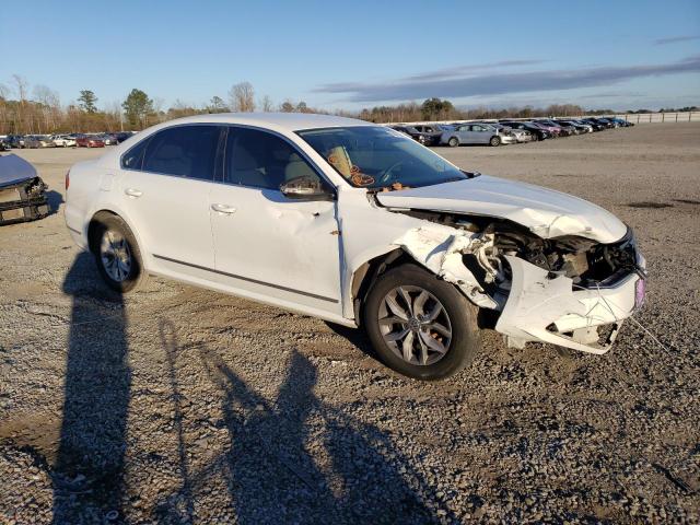 Photo 4 from auction – 2017 VOLKSWAGEN PASSAT S with VIN 1VWAT7A32HC000893