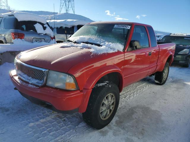 GMC SONOMA 2002 with VIN 1GTCT19W128239336 - Photo from auction