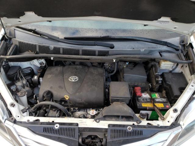 Photo 12 from auction – 2017 TOYOTA SIENNA XLE with VIN 5TDYZ3DC1HS773891