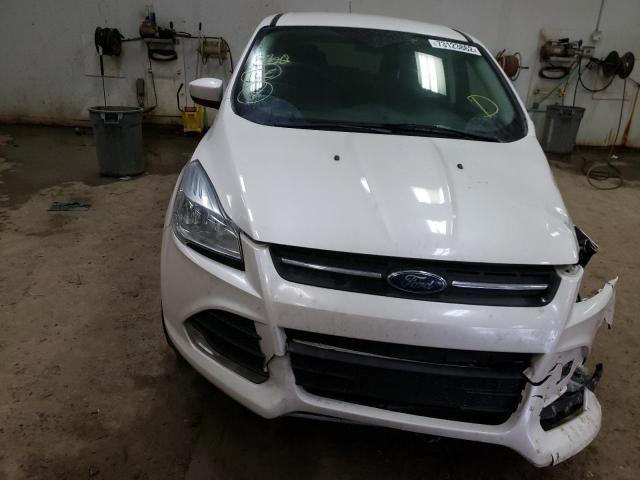 Photo 5 from auction – 2016 FORD ESCAPE SE with VIN 1FMCU9GX7GUB14147