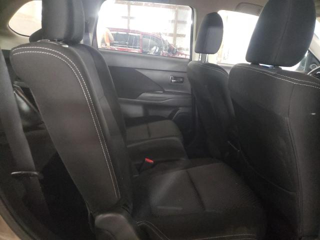 Photo 11 from auction – 2016 MITSUBISHI OUTLANDER with VIN JA4AD3A3XGZ002910