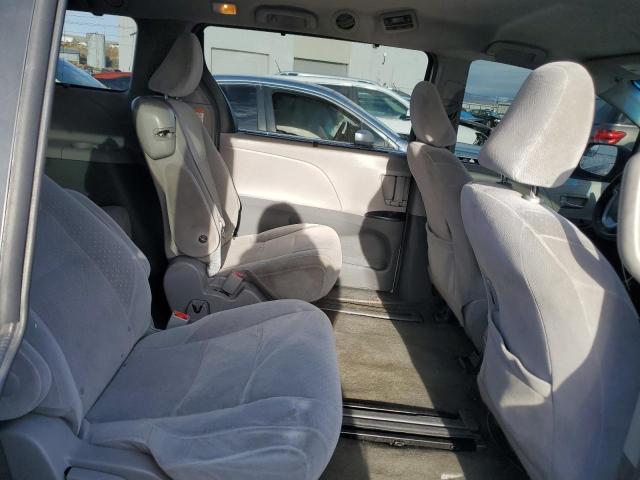 Photo 11 from auction – 2015 TOYOTA SIENNA LE with VIN 5TDKK3DCXFS583885