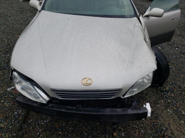 Photo 11 from auction – 1998 LEXUS ES 300 with VIN JT8BF28GXW5048426
