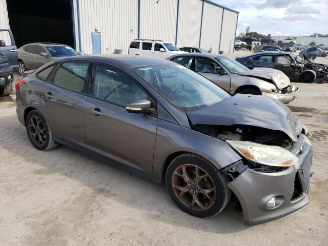 Zdjęcie 4 z aukcji – 2013 FORD FOCUS SE z VIN 1FADP3F21DL241101