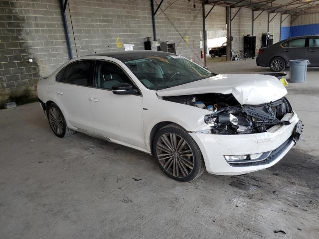 Photo 4 from auction – 2015 VOLKSWAGEN PASSAT SE with VIN 1VWBT7A32FC104768