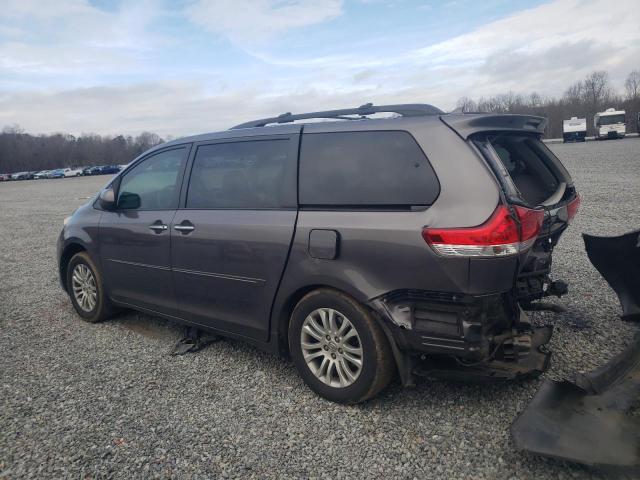 Photo 2 from auction – 2013 TOYOTA SIENNA XLE with VIN 5TDYK3DC4DS291754