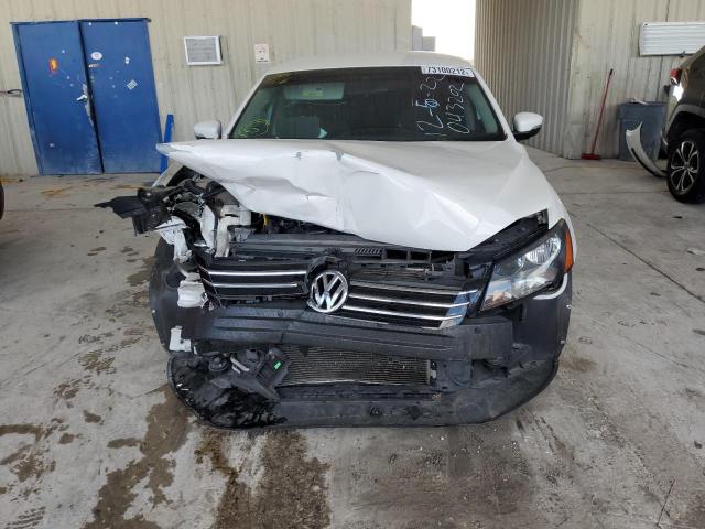 Photo 5 from auction – 2014 VOLKSWAGEN PASSAT S with VIN 1VWAS7A31EC043202