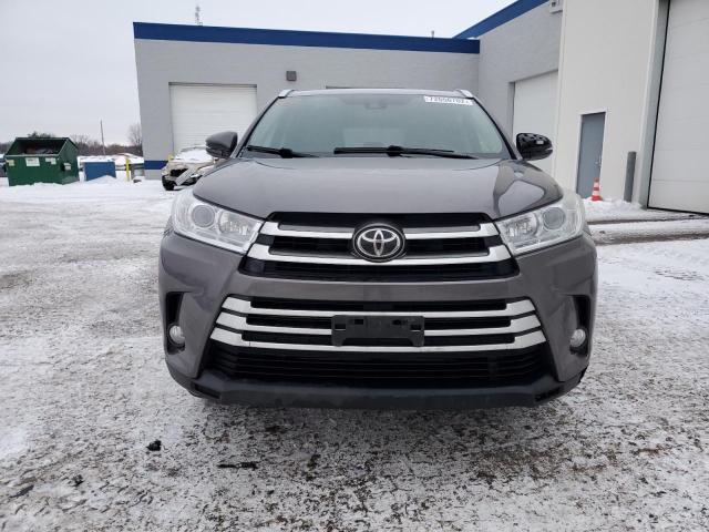 Photo 5 from auction – 2017 TOYOTA HIGHLANDER with VIN 5TDJZRFHXHS461131