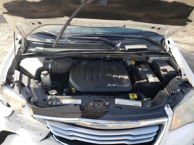 Photo 12 from auction – 2012 CHRYSLER TOWN & COU with VIN 2C4RC1BG8CR157610