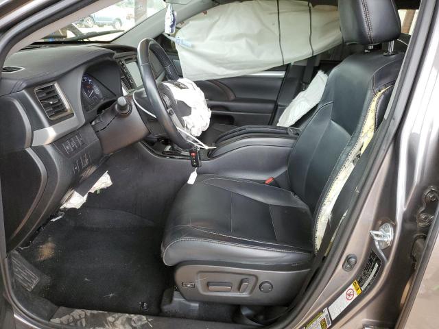Photo 7 from auction – 2017 TOYOTA HIGHLANDER with VIN 5TDKZRFH6HS524178