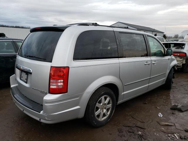 Photo 3 from auction – 2010 CHRYSLER TOWN & COU with VIN 2A4RR5D15AR109620